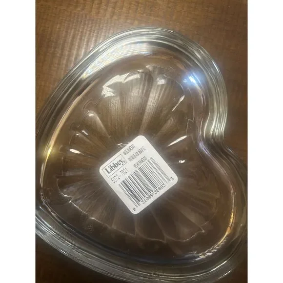Vintage Libbey Glass Heart Bowl 6” Clear Pressed Candy Dish Sunburst Bottom - Picture 7 of 7